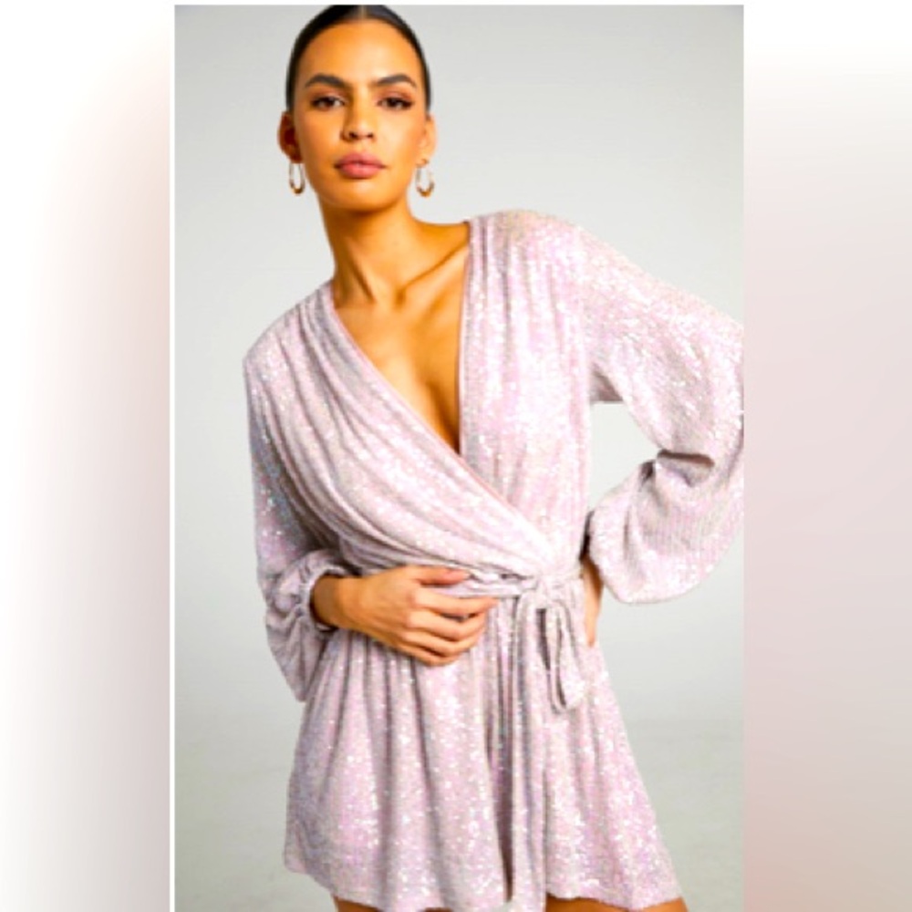 NWT Stunning Jensen Tie Waist Balloon Sleeve Playsuit in Blush Sequin